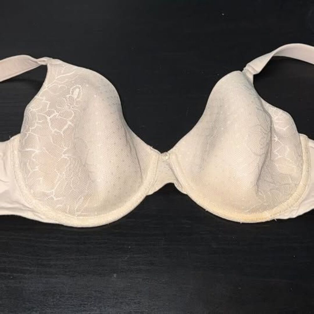 Olga cloud 9 underwire full coverage  contour  bra 36 C